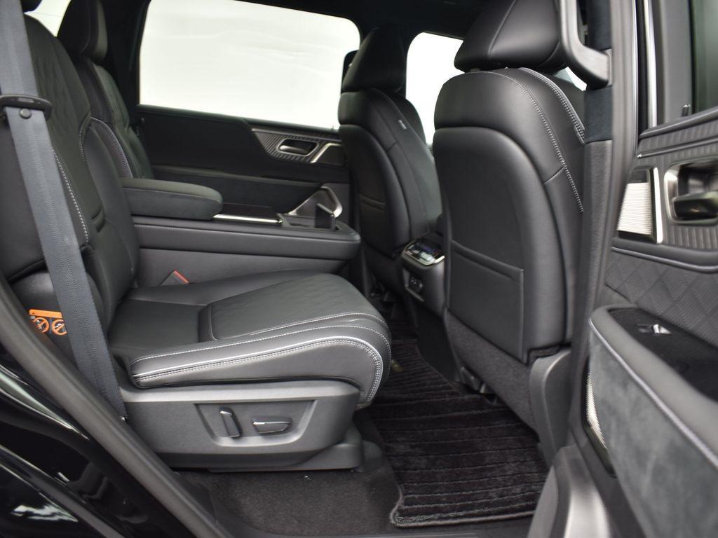 new 2026 INFINITI QX80 car, priced at $110,064