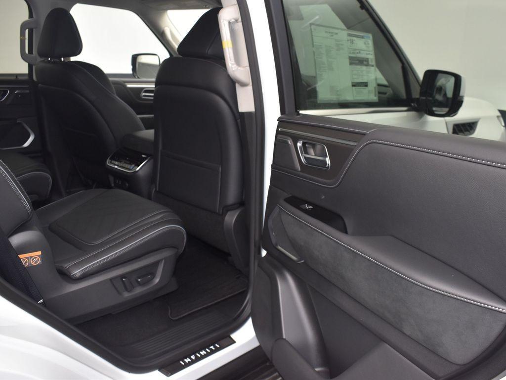 new 2026 INFINITI QX80 car, priced at $91,591