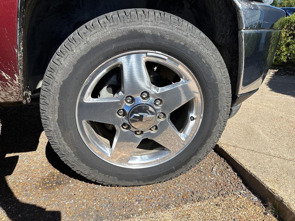 used 2013 Chevrolet Silverado 2500 car, priced at $25,000