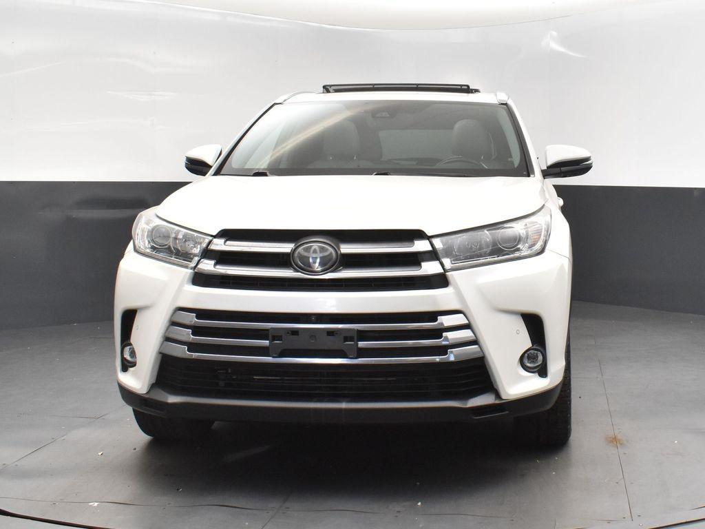 used 2019 Toyota Highlander car, priced at $28,000