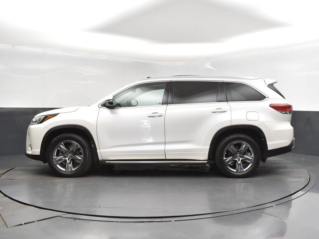 used 2019 Toyota Highlander car, priced at $28,000