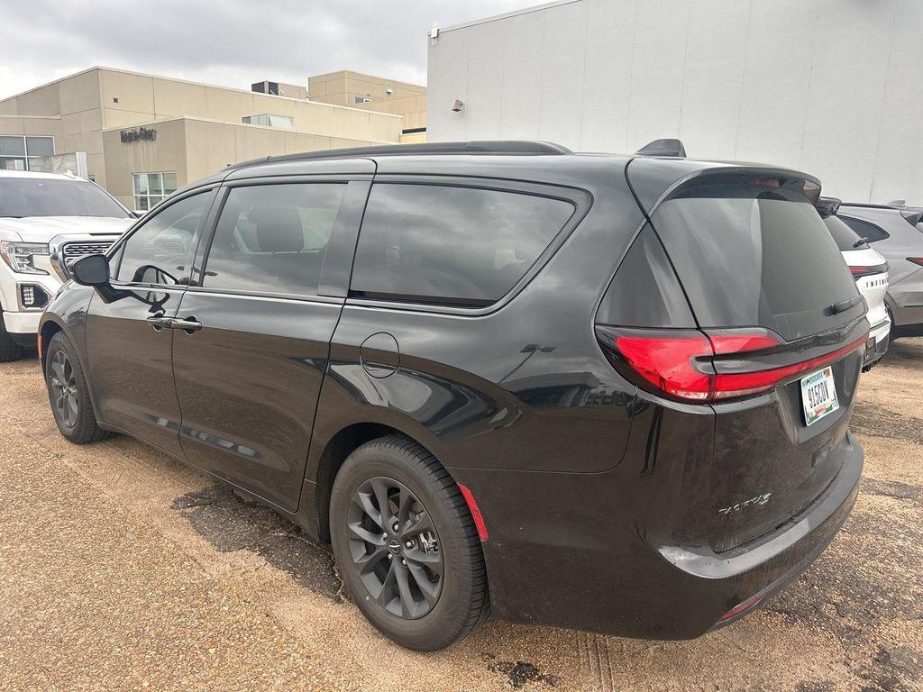 used 2022 Chrysler Pacifica car, priced at $24,900
