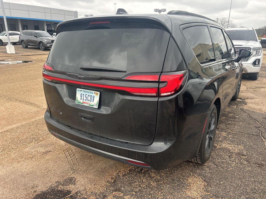used 2022 Chrysler Pacifica car, priced at $24,900