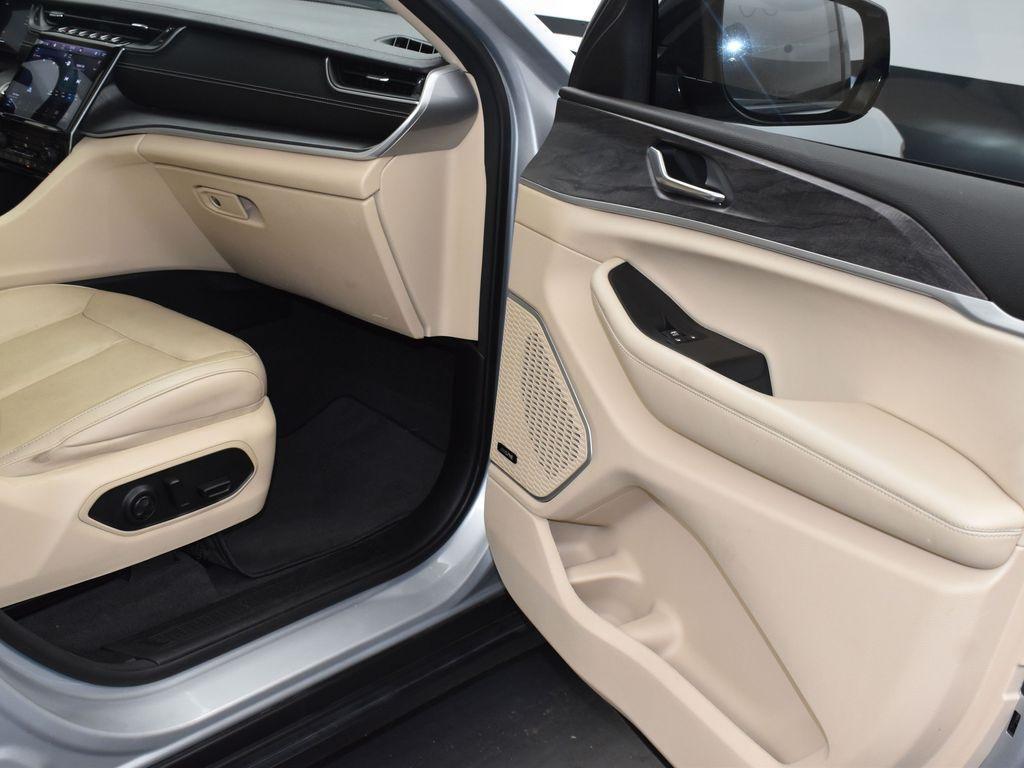 used 2021 Jeep Grand Cherokee L car, priced at $17,500