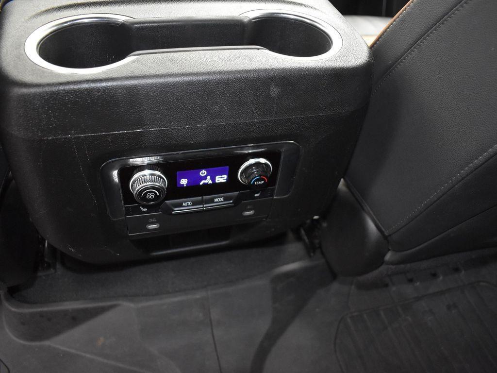 used 2022 GMC Yukon XL car, priced at $38,000