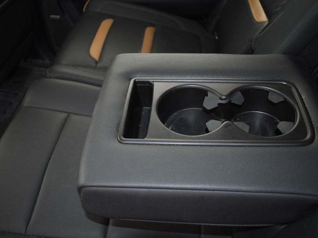 used 2022 GMC Yukon XL car, priced at $38,000