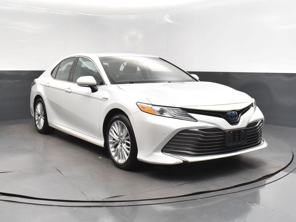 used 2018 Toyota Camry Hybrid car, priced at $19,000