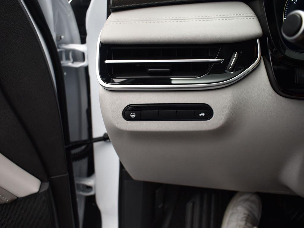 new 2026 INFINITI QX80 car, priced at $102,054