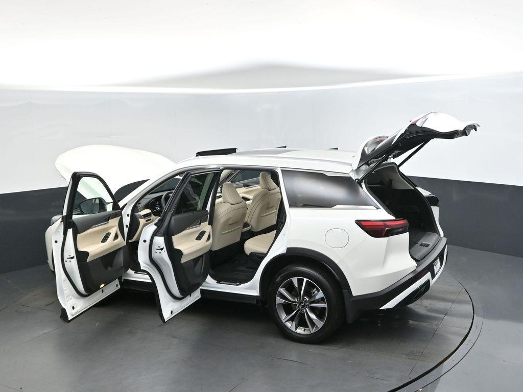 used 2025 INFINITI QX60 car, priced at $44,000