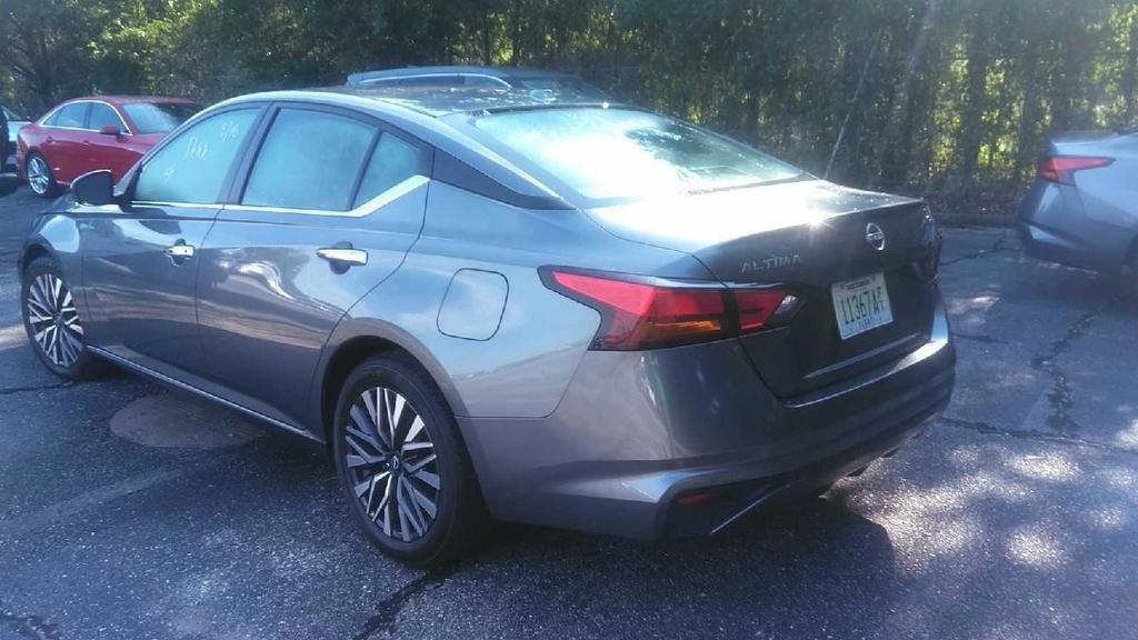 used 2023 Nissan Altima car, priced at $20,000