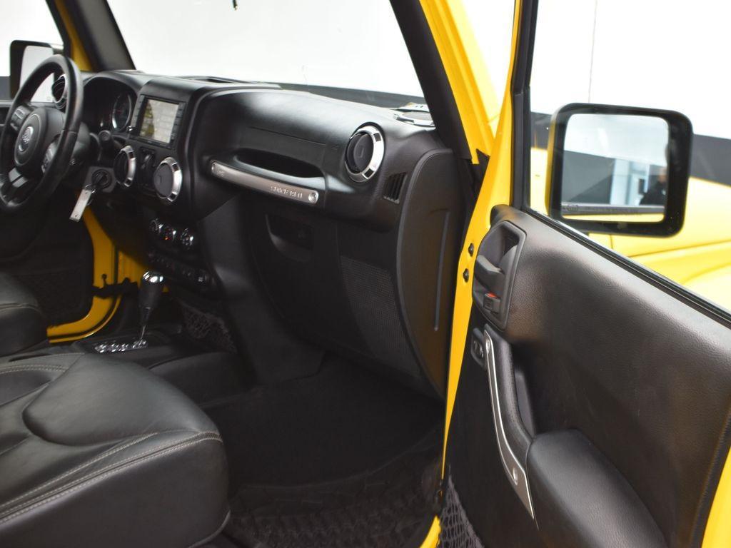 used 2015 Jeep Wrangler Unlimited car, priced at $16,600