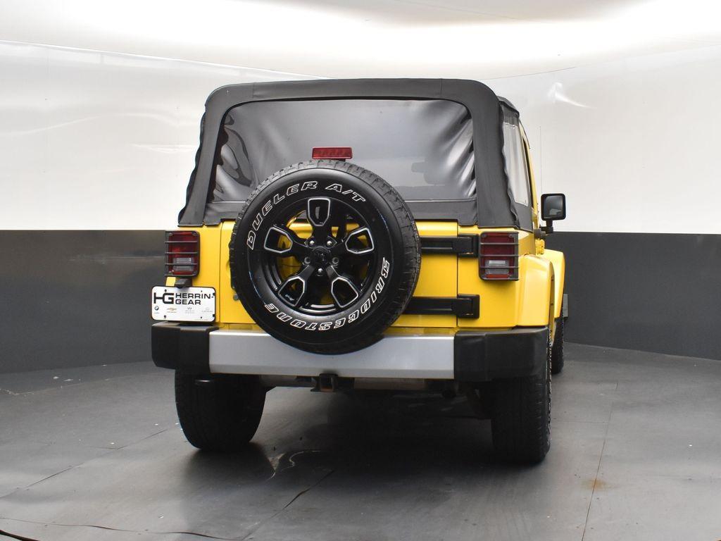 used 2015 Jeep Wrangler Unlimited car, priced at $16,600