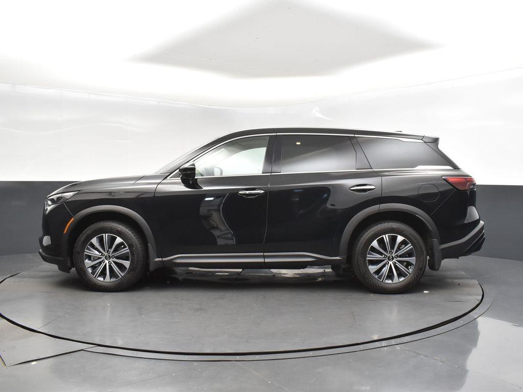 used 2025 INFINITI QX60 car, priced at $40,000