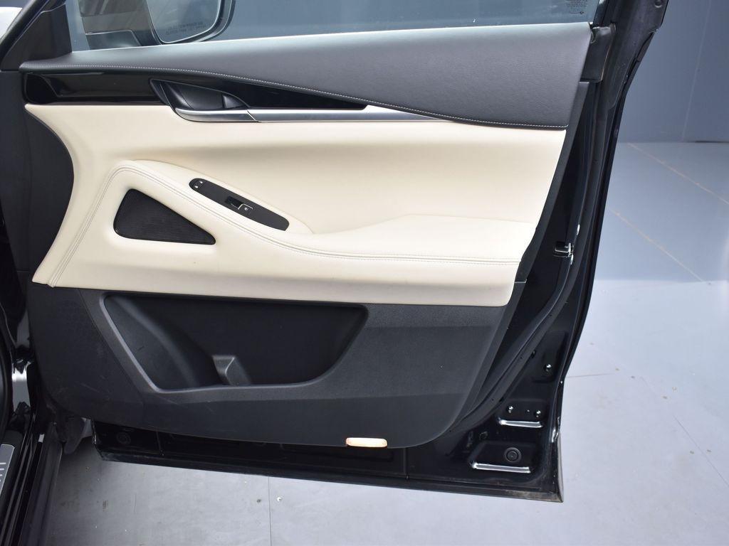 used 2025 INFINITI QX60 car, priced at $40,000