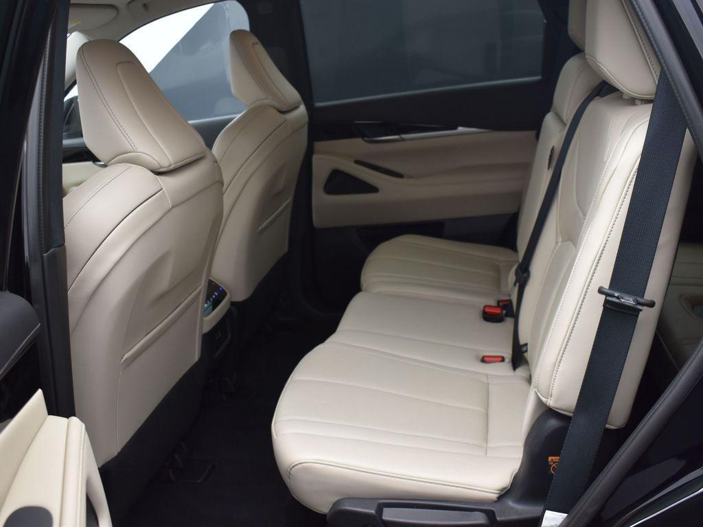 used 2025 INFINITI QX60 car, priced at $40,000
