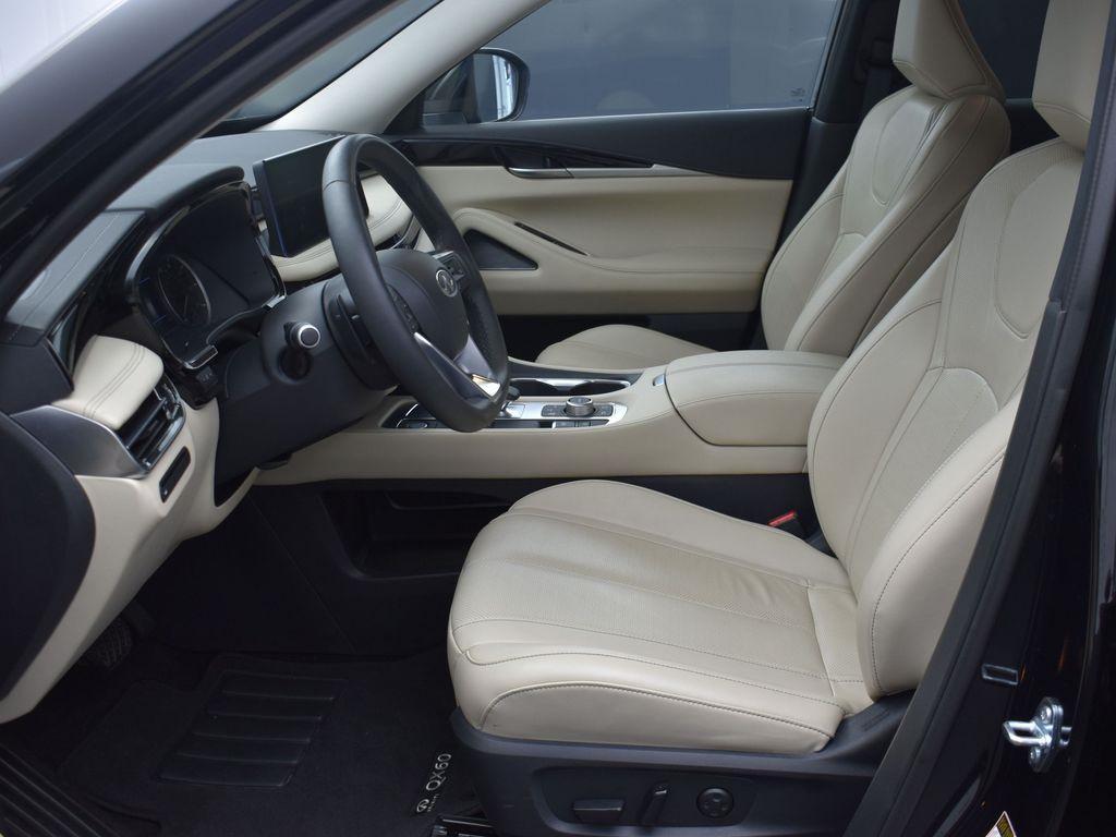 used 2025 INFINITI QX60 car, priced at $40,000