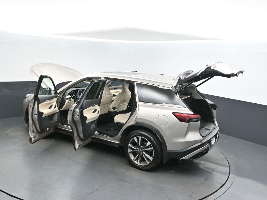used 2025 INFINITI QX60 car, priced at $45,700
