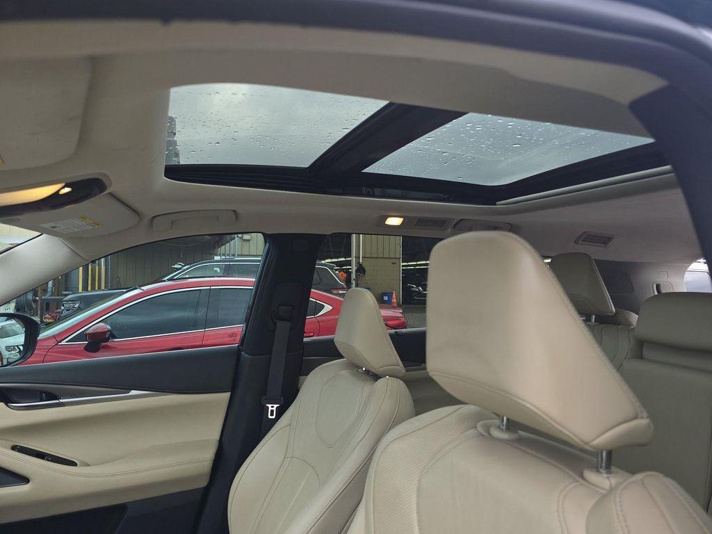 used 2023 INFINITI QX60 car, priced at $35,000