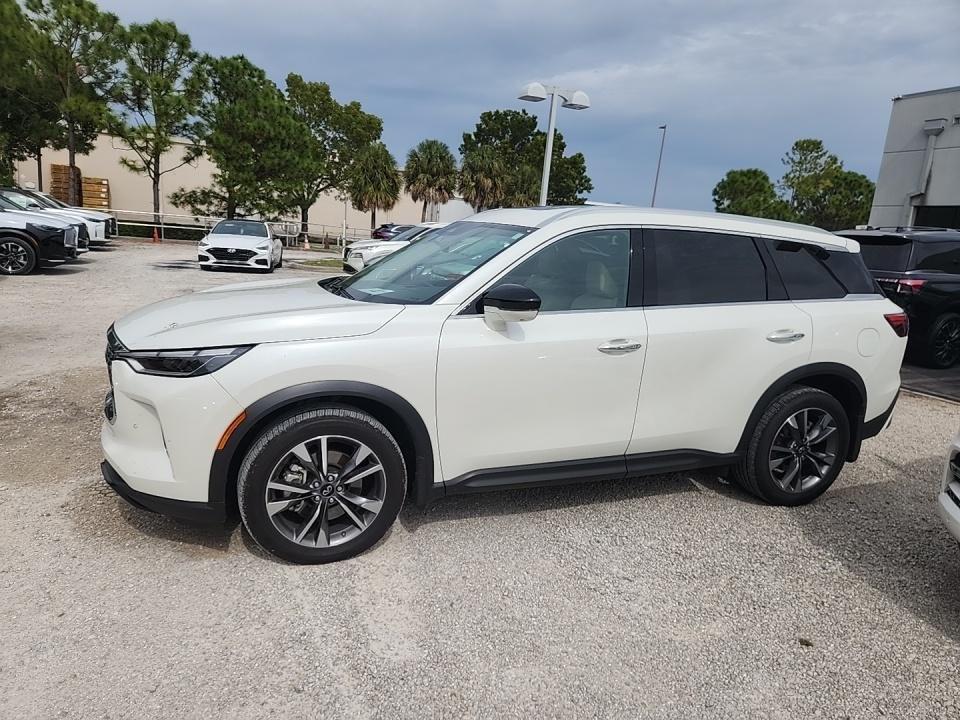 used 2025 INFINITI QX60 car, priced at $43,800