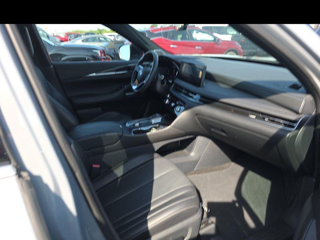 used 2025 INFINITI QX60 car, priced at $45,000