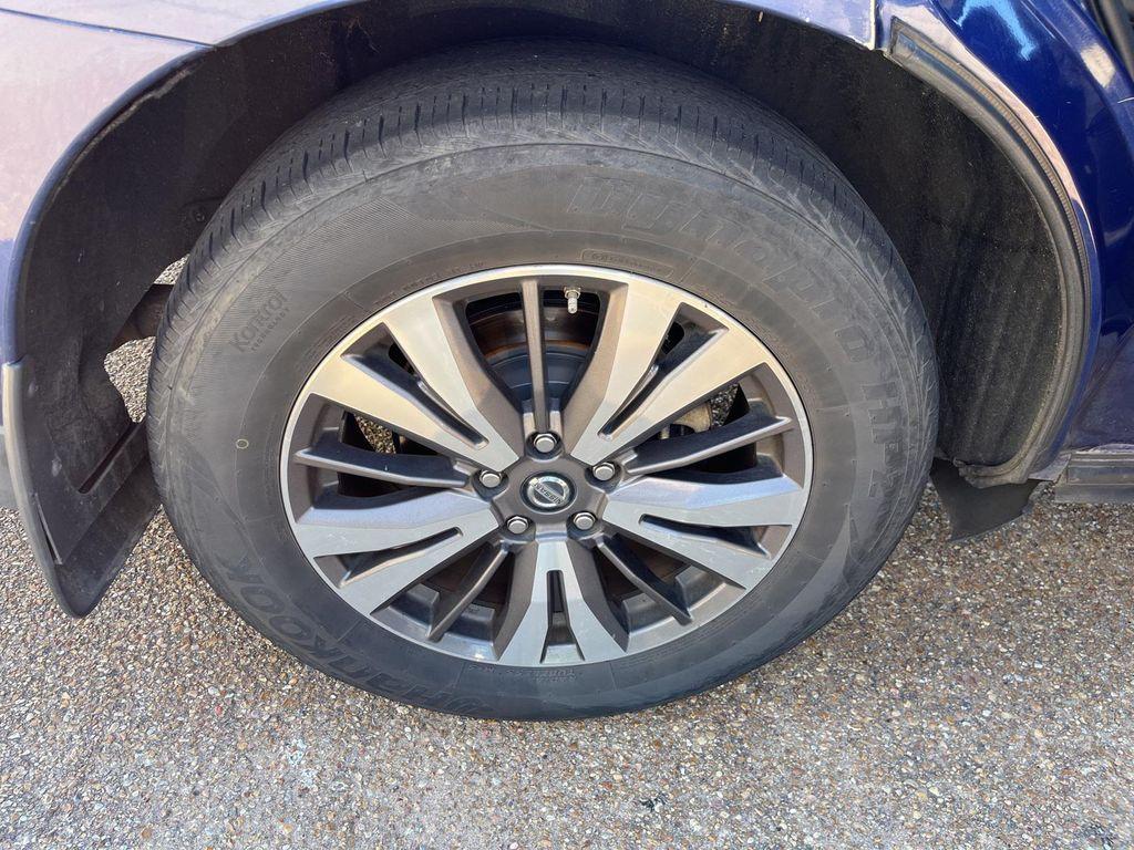 used 2017 Nissan Pathfinder car, priced at $9,000