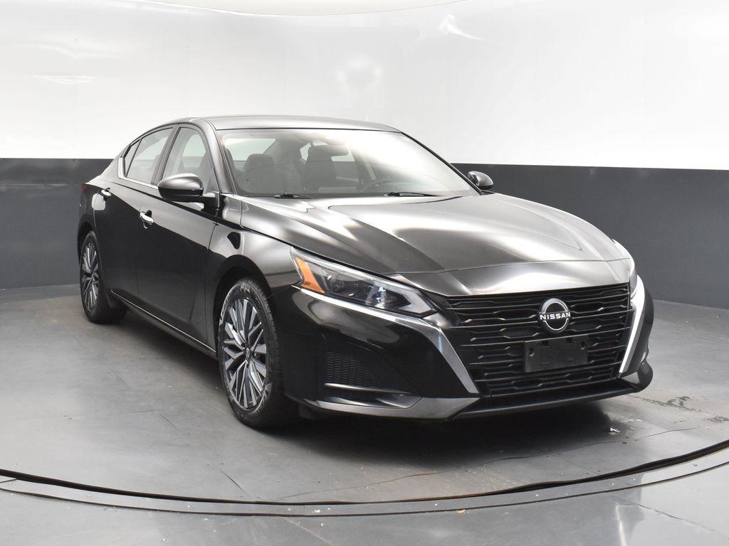 used 2023 Nissan Altima car, priced at $18,000