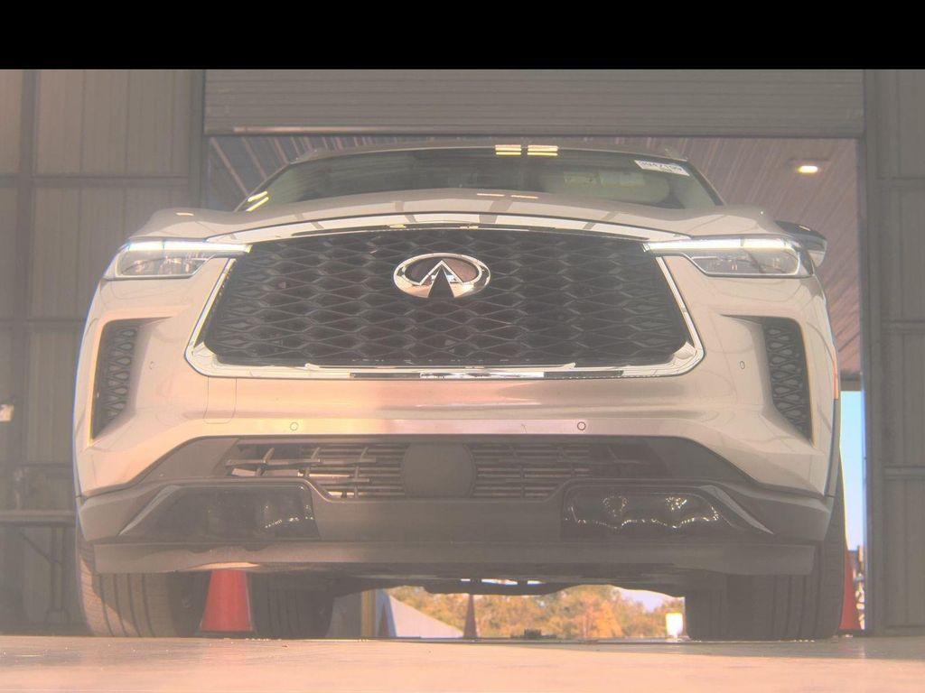 used 2025 INFINITI QX60 car, priced at $45,000
