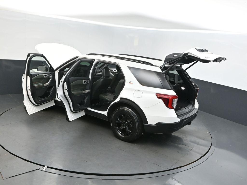 used 2022 Ford Explorer car, priced at $32,000