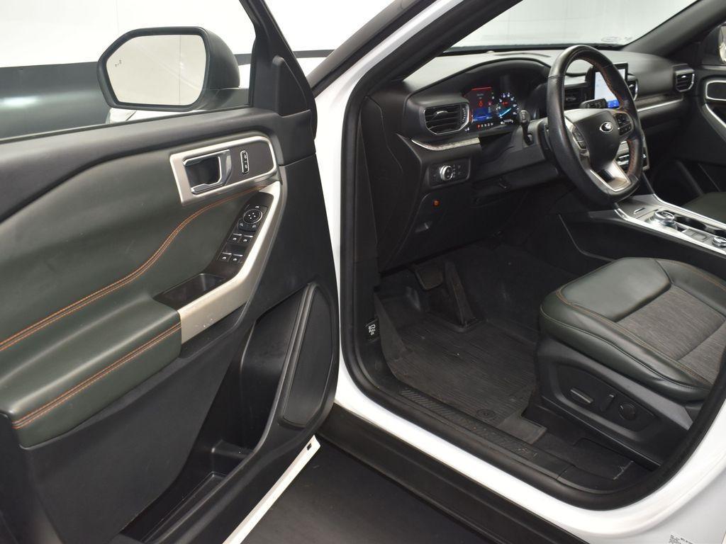 used 2022 Ford Explorer car, priced at $32,000