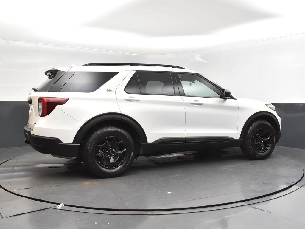 used 2022 Ford Explorer car, priced at $32,000