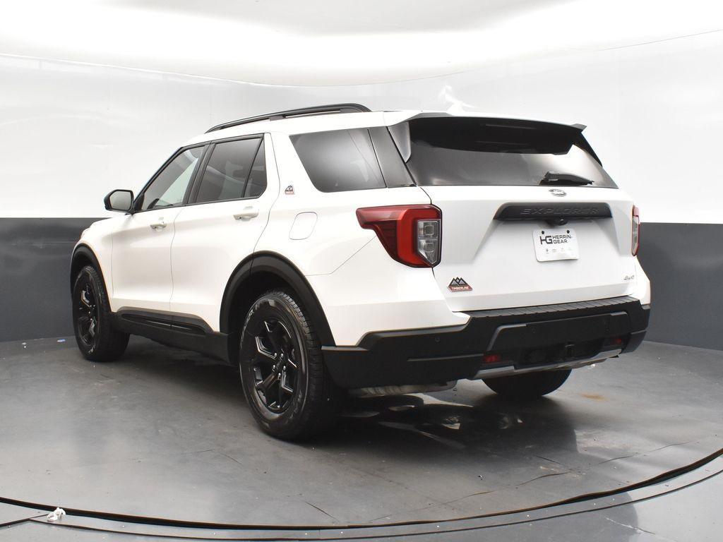 used 2022 Ford Explorer car, priced at $32,000