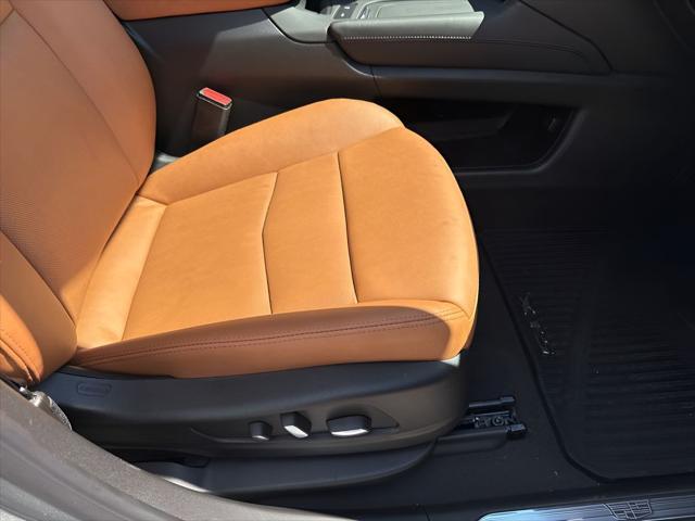 new 2025 Cadillac XT5 car, priced at $54,685