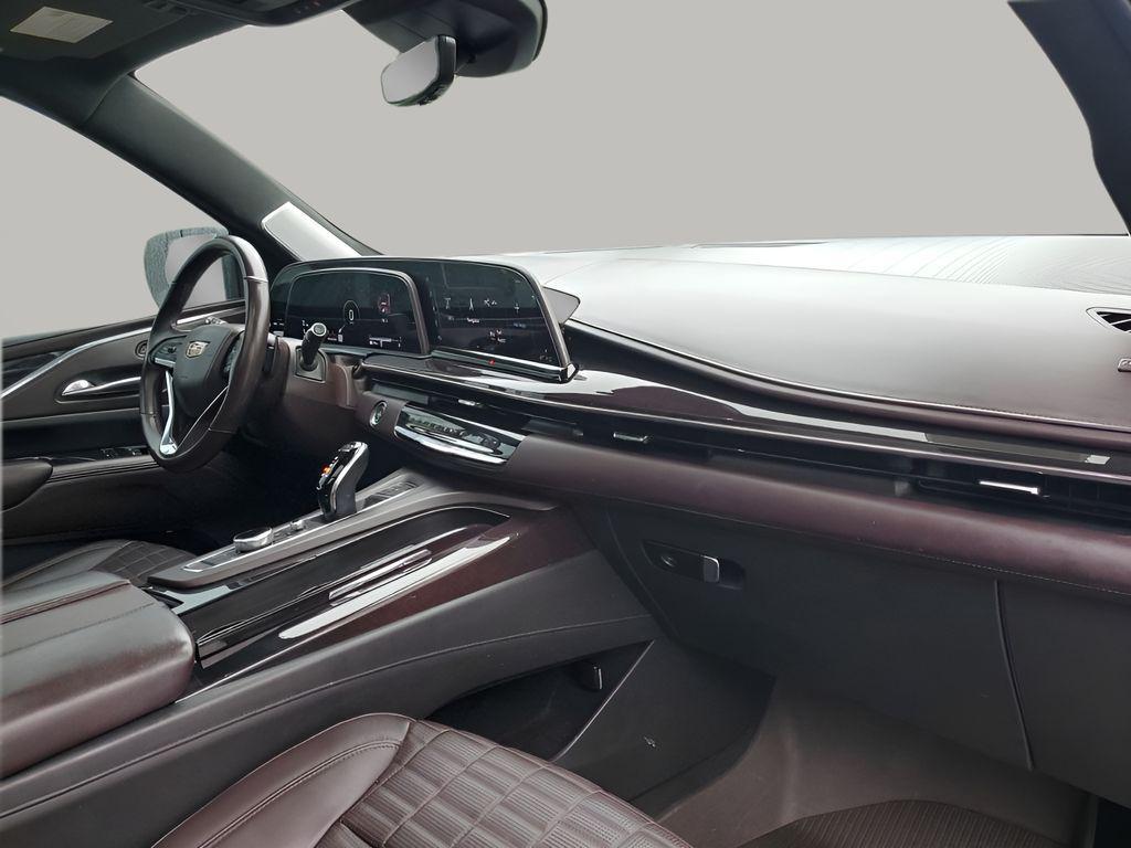 used 2021 Cadillac Escalade ESV car, priced at $54,999