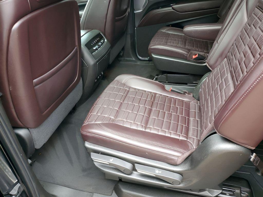 used 2021 Cadillac Escalade ESV car, priced at $54,999