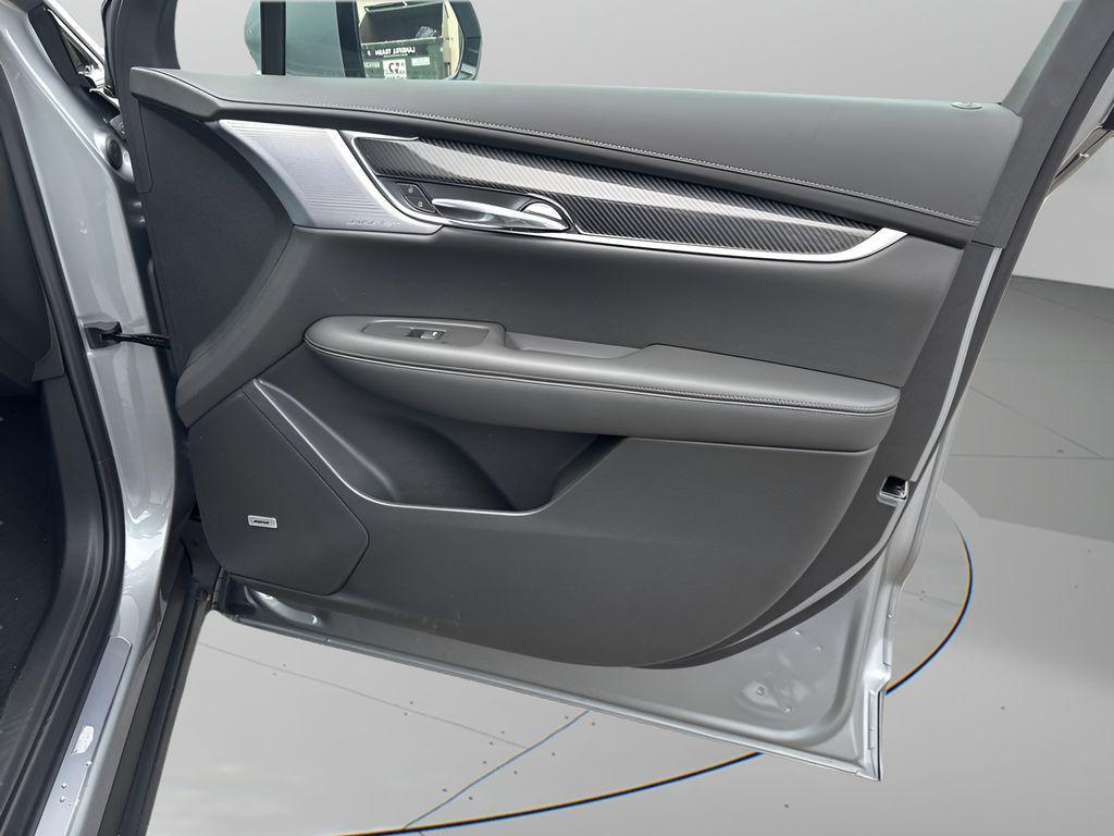 new 2025 Cadillac XT6 car, priced at $64,139
