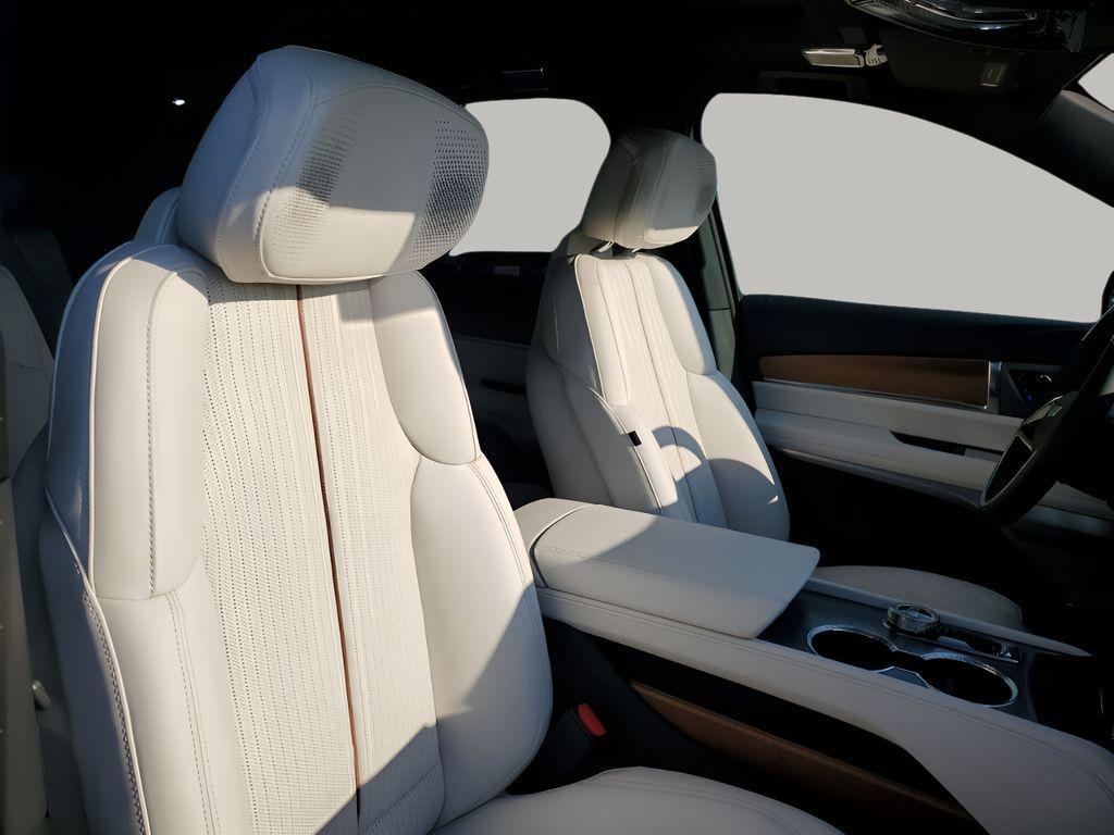 new 2026 Cadillac VISTIQ car, priced at $82,309