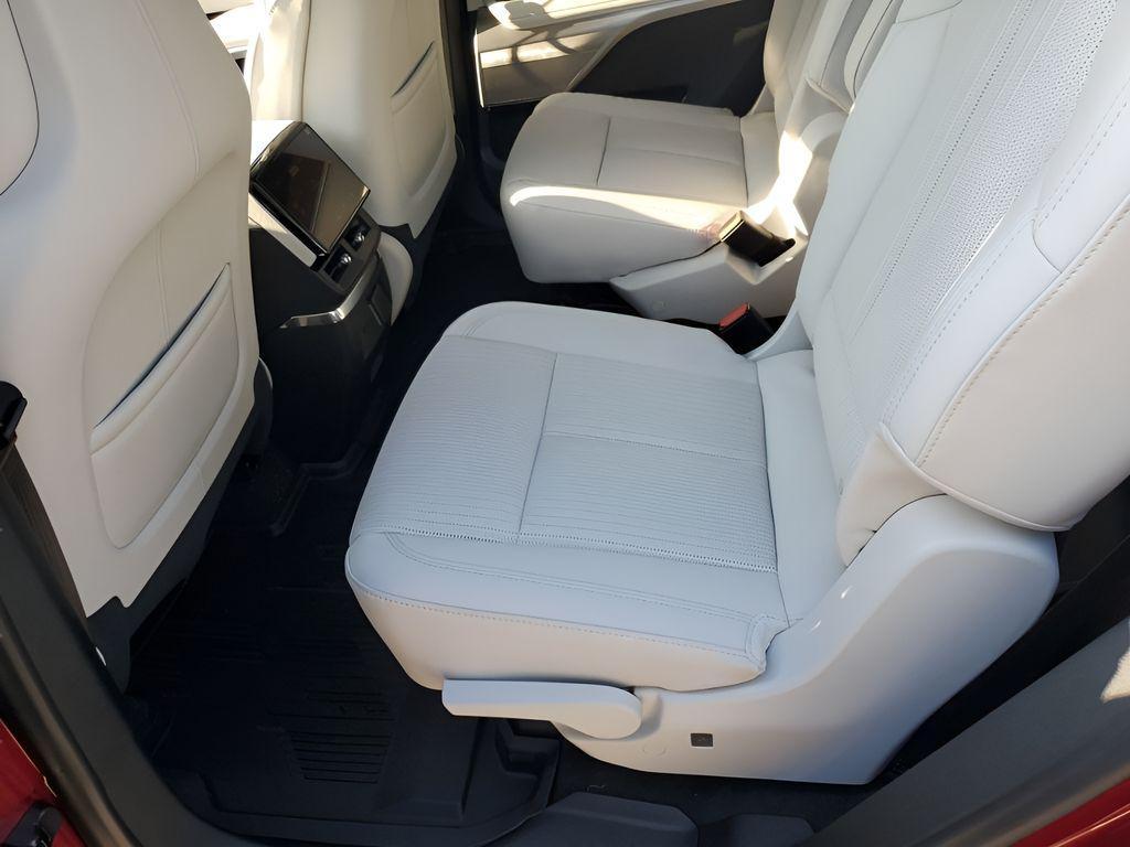 new 2026 Cadillac VISTIQ car, priced at $82,309