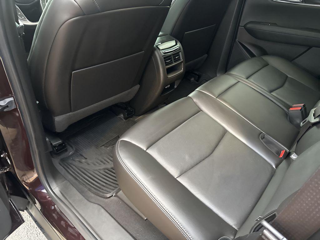 used 2021 Cadillac XT5 car, priced at $28,201