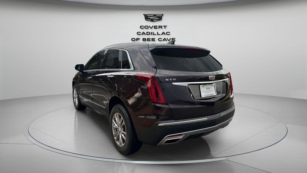 used 2021 Cadillac XT5 car, priced at $28,201