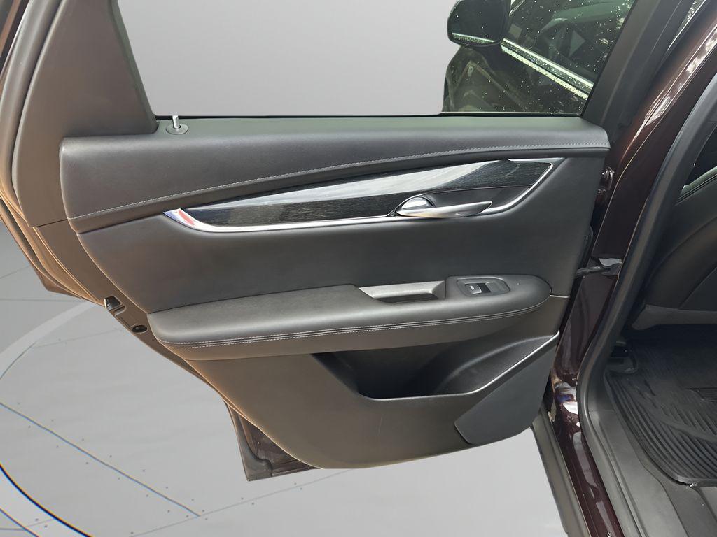 used 2021 Cadillac XT5 car, priced at $28,201