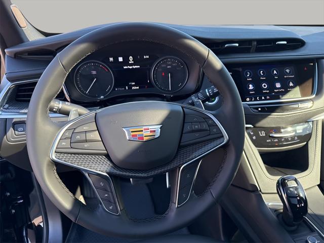 new 2025 Cadillac XT5 car, priced at $63,090