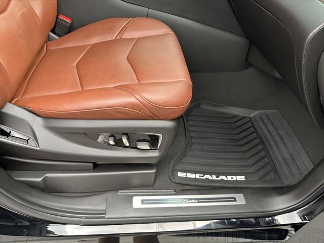 used 2019 Cadillac Escalade ESV car, priced at $37,987