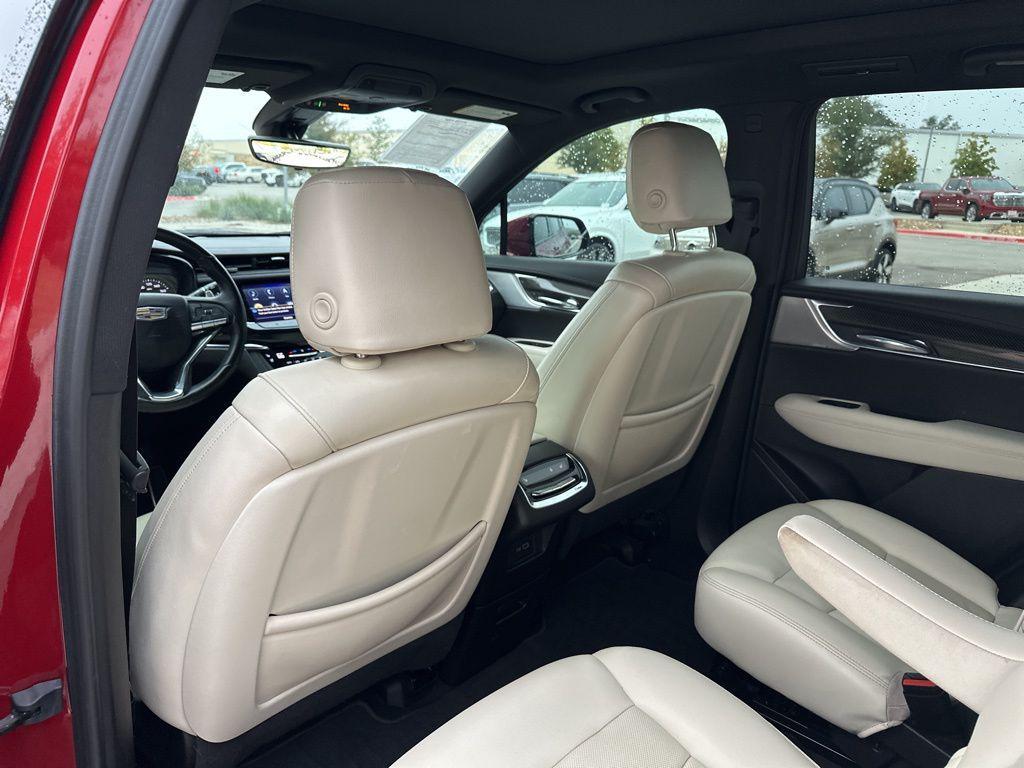 used 2023 Cadillac XT6 car, priced at $43,799