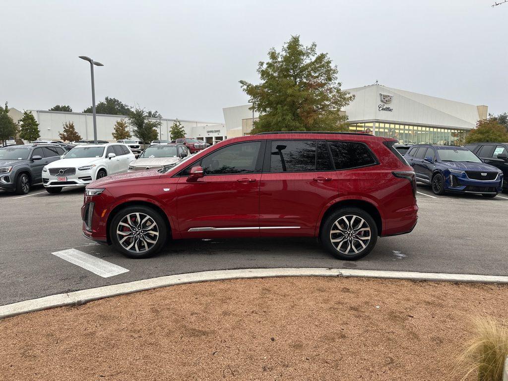 used 2023 Cadillac XT6 car, priced at $43,799