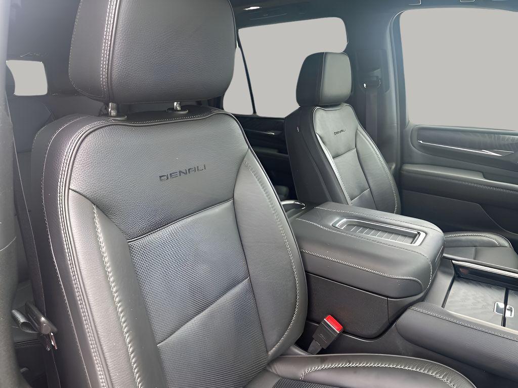 used 2021 GMC Yukon car, priced at $49,999