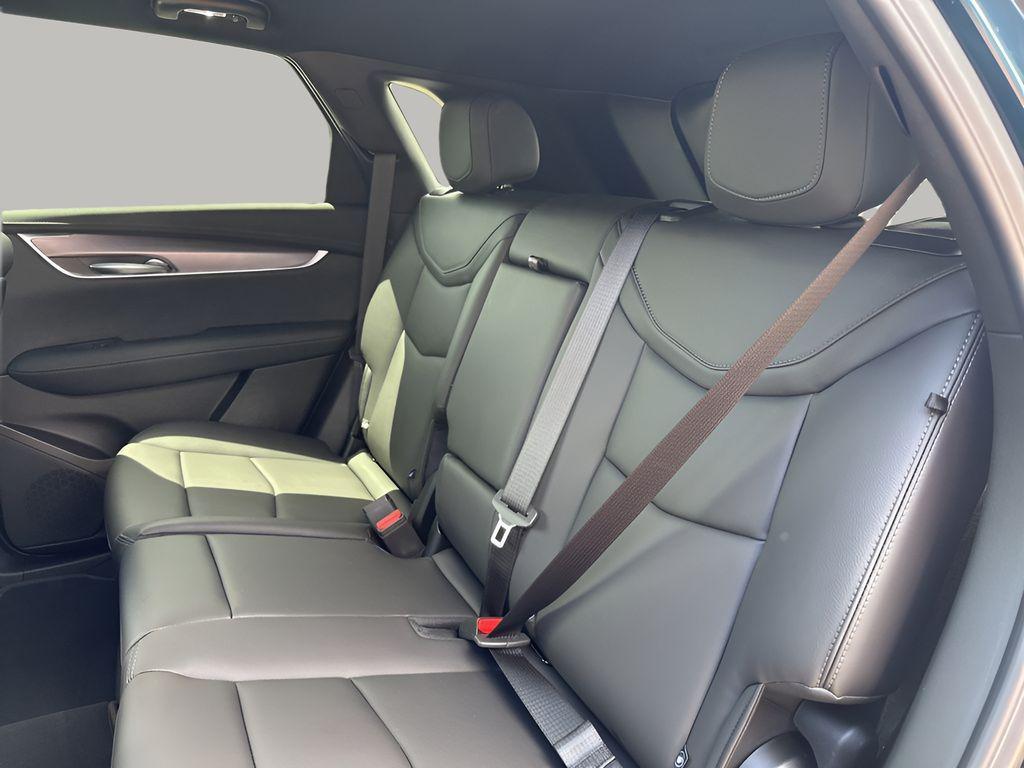 new 2025 Cadillac XT5 car, priced at $44,915