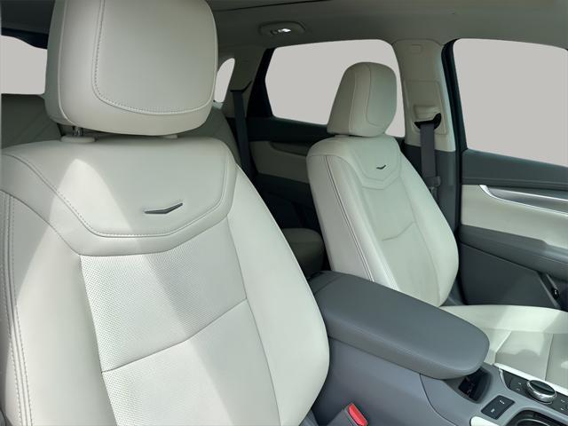 used 2024 Cadillac XT5 car, priced at $43,999