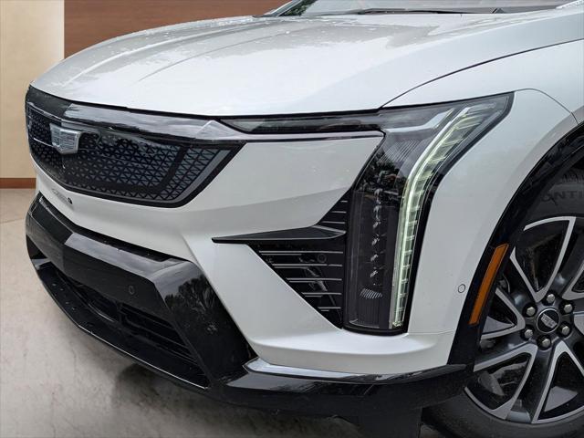 new 2025 Cadillac OPTIQ car, priced at $56,665
