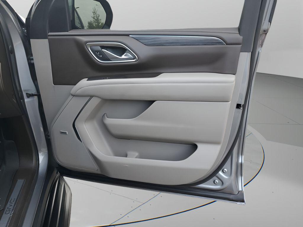 used 2022 GMC Yukon car, priced at $52,460