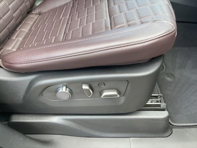 used 2023 Cadillac Escalade ESV car, priced at $88,999